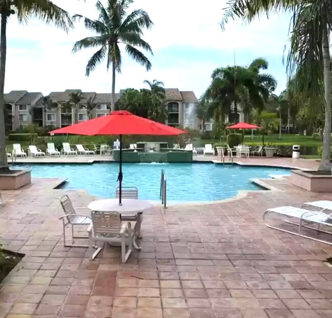 Foto del edificio - 12118 Saint Andrews Pl