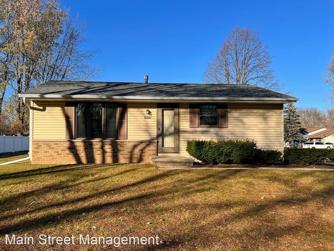 2 br, 1 bath House 3050 Sandia Dr. House Rental in Green Bay, WI