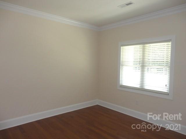 Building Photo - 187 Gannett Dr