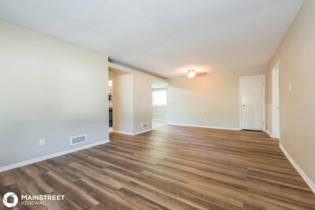 Foto del edificio - 10725 Glen Garry Rd, St. Louis, MO 63137