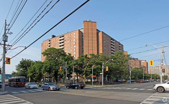 Primary Photo - Moss Park Apartments