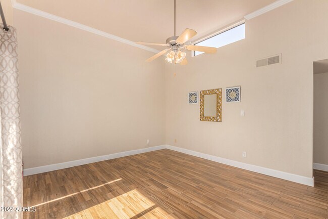 Foto del edificio - 3600 N Hayden Rd