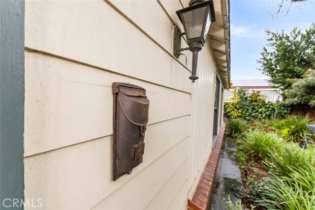 Foto del edificio - 4949 Strohm Ave