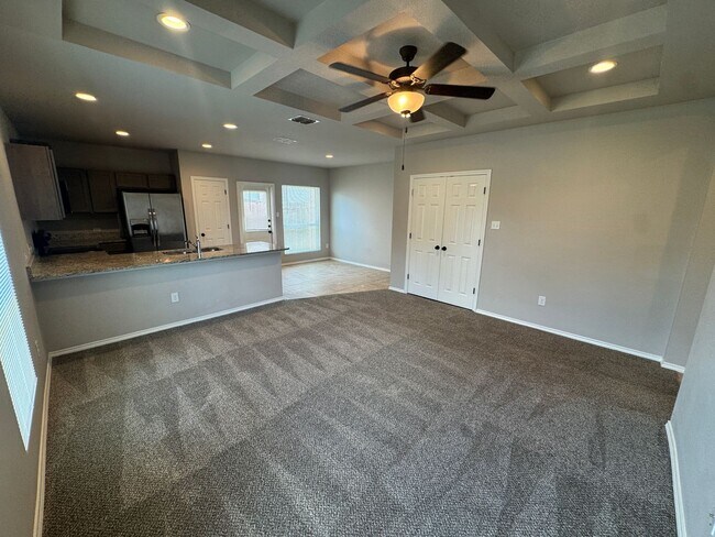 Foto del edificio - *$1,450 for 12 month lease