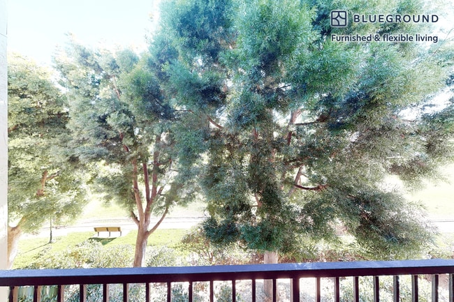 Building Photo - 7205 Charmant Dr