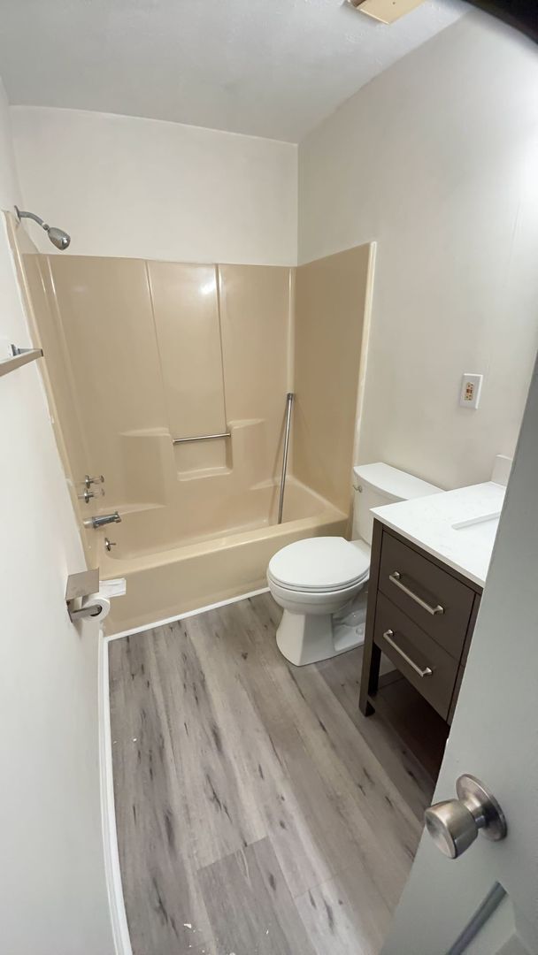 Foto del edificio - Newly updated 1 Bedroom Condo in Cobblestone