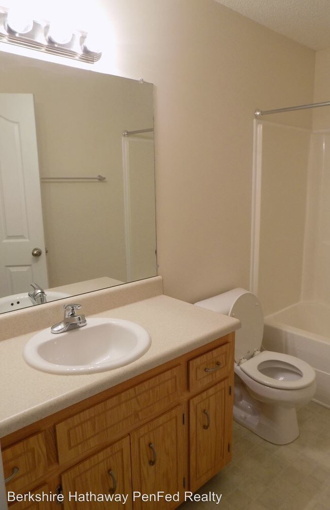 Building Photo - 3 br, 2 bath House - 223 Lady Alice Court