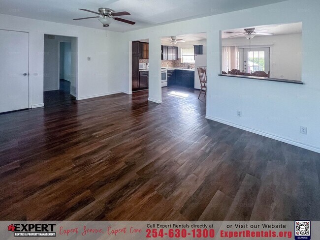 Foto del edificio - Comfortable Living and Easy Access!