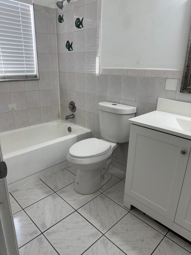 Building Photo - 4916 Pimlico Ct