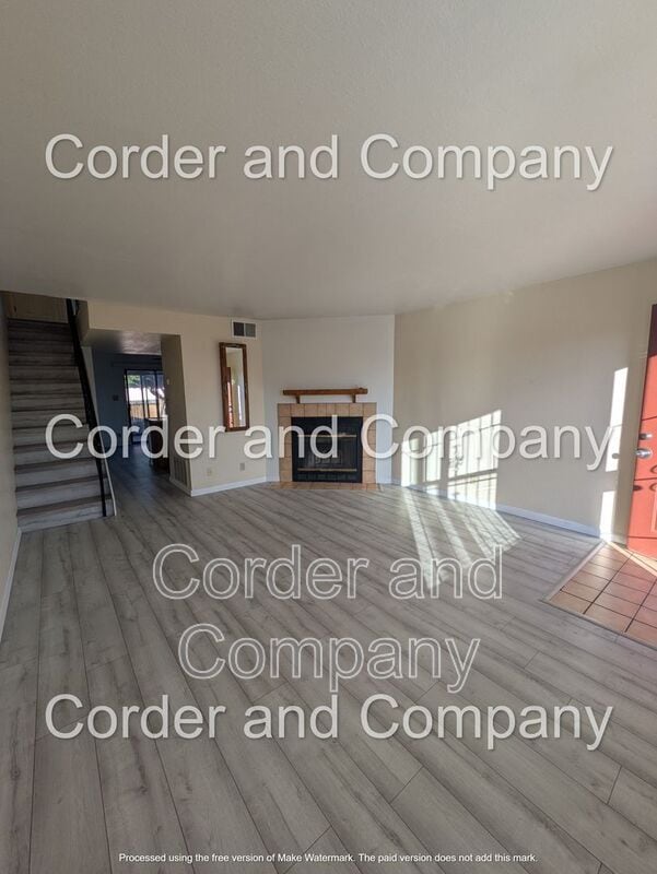 Foto del edificio - 3301 Monroe St NE