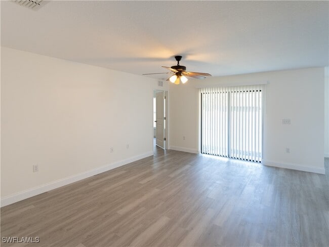 Building Photo - 4558 Barbuda Dr