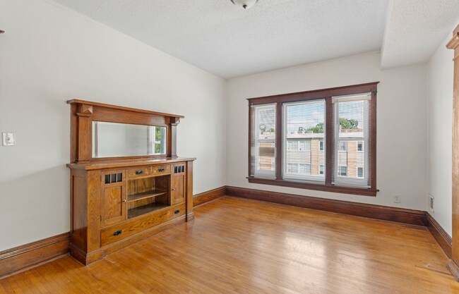 Foto del edificio - 3200 Bloomington Ave