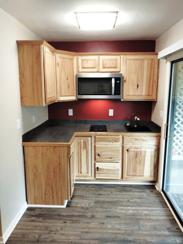 Foto principal - 160 Whitney Blvd