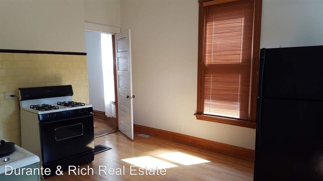 Foto del edificio - 1654 N Springfield Ave