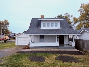 Building Photo - 1320 20th Ave