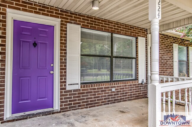 Building Photo - 224 Patton Dr