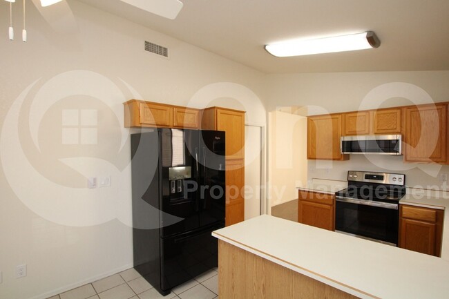 Foto del edificio - 4520 E Wildwood Dr
