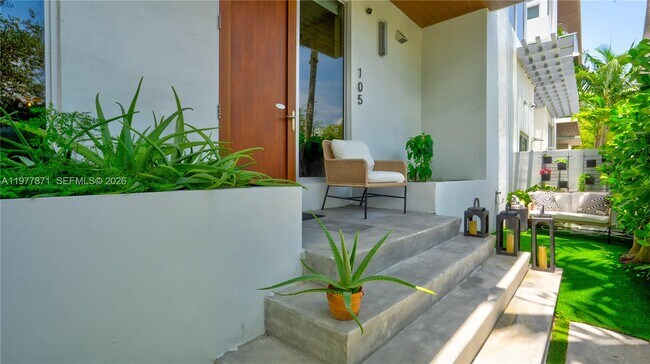 Foto del edificio - 545 SW 11th St