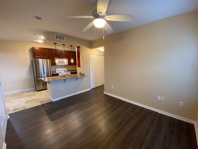 Building Photo - 2320 Gracy Farms Ln