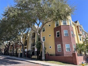 Building Photo - 1810 E Palm Ave