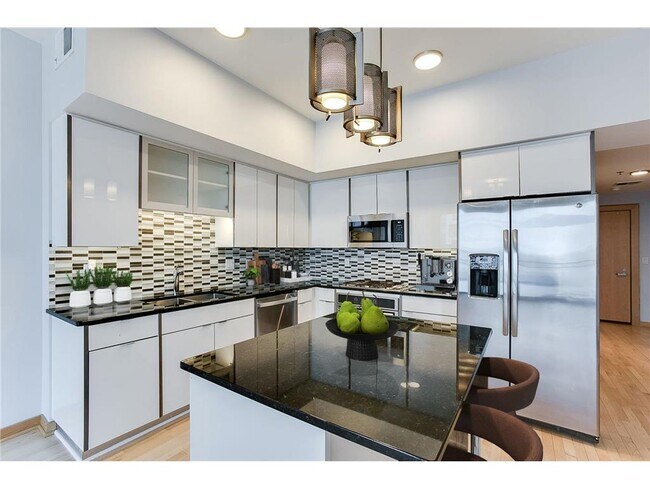 Foto del edificio - 740 Portland Ave