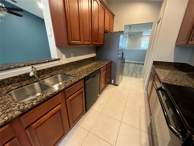 Building Photo - 5251 Maxon Terrace