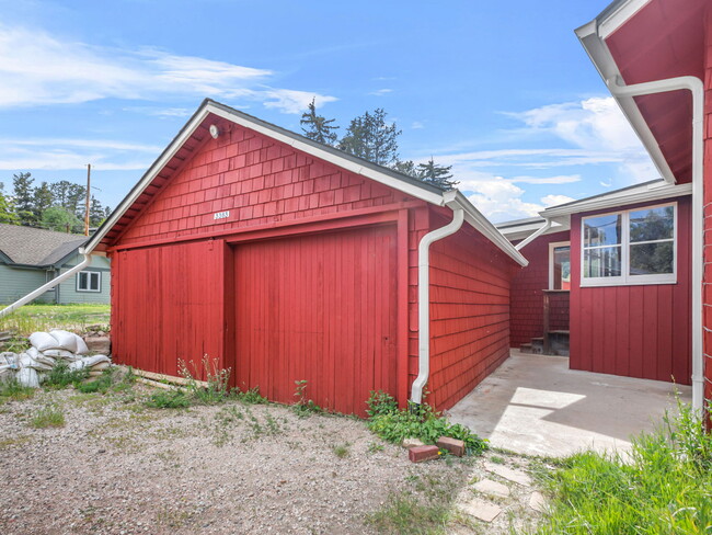 Building Photo - 3383 Ave F