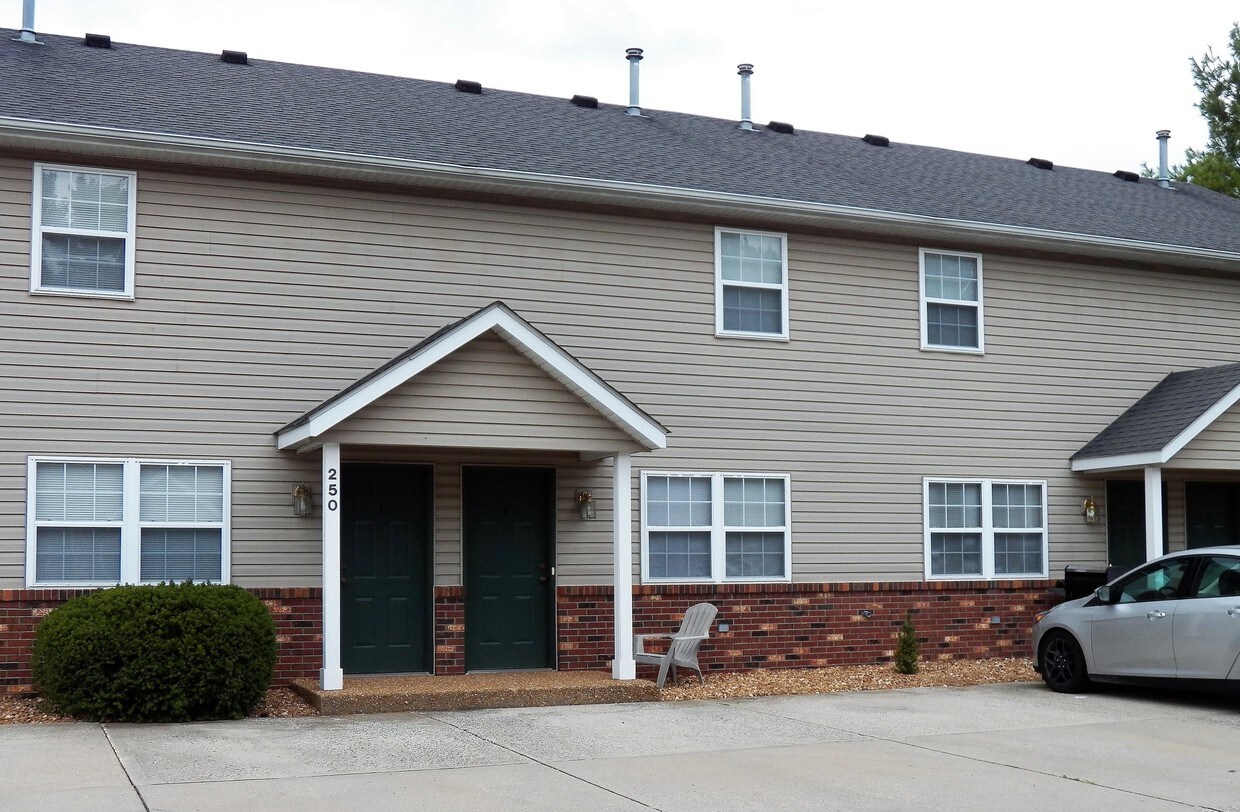 Building/front - 262 W Main St