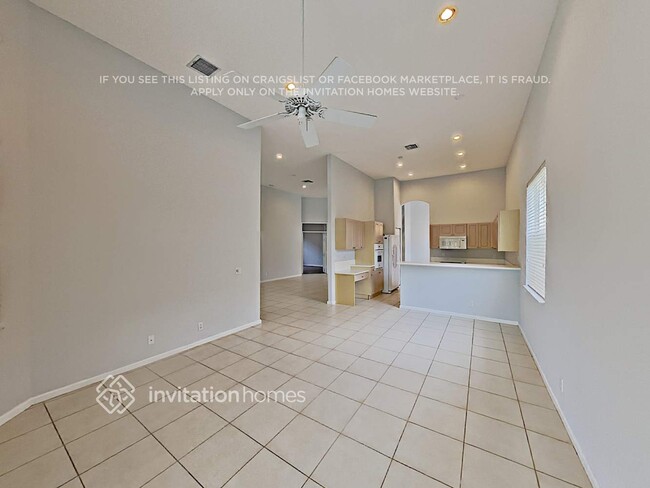 Building Photo - 213 Palm Cir