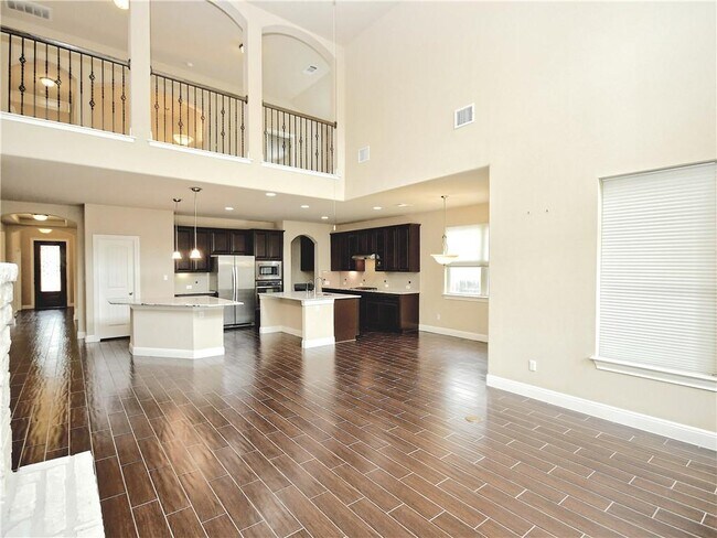 Building Photo - 16009 Cinca Terra Dr
