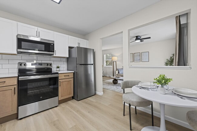 Building Photo - Cedarbridge Villas