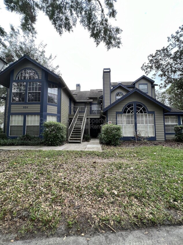 Photo - 954 Forest Ridge Court