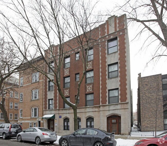 Barry Apartments Apartments Chicago, IL