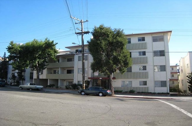 Building Photo - 166 Athol Ave