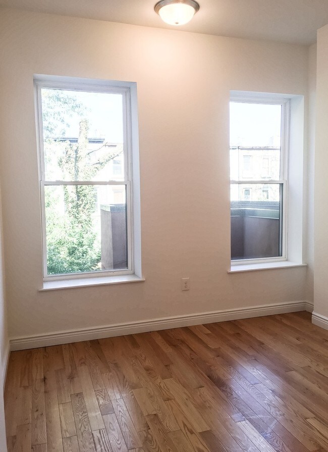 Building Photo - 91 Macon St