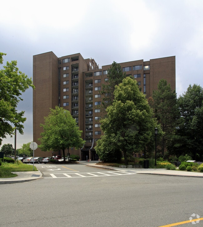 Riverside Towers Apartments Medford, MA