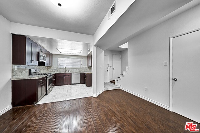 Building Photo - 443 S Gramercy Pl