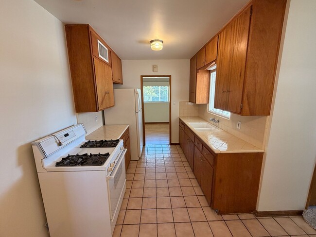 Building Photo - 3416 N 43rd Pl