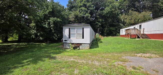 Foto del edificio - 8364 Cedar St
