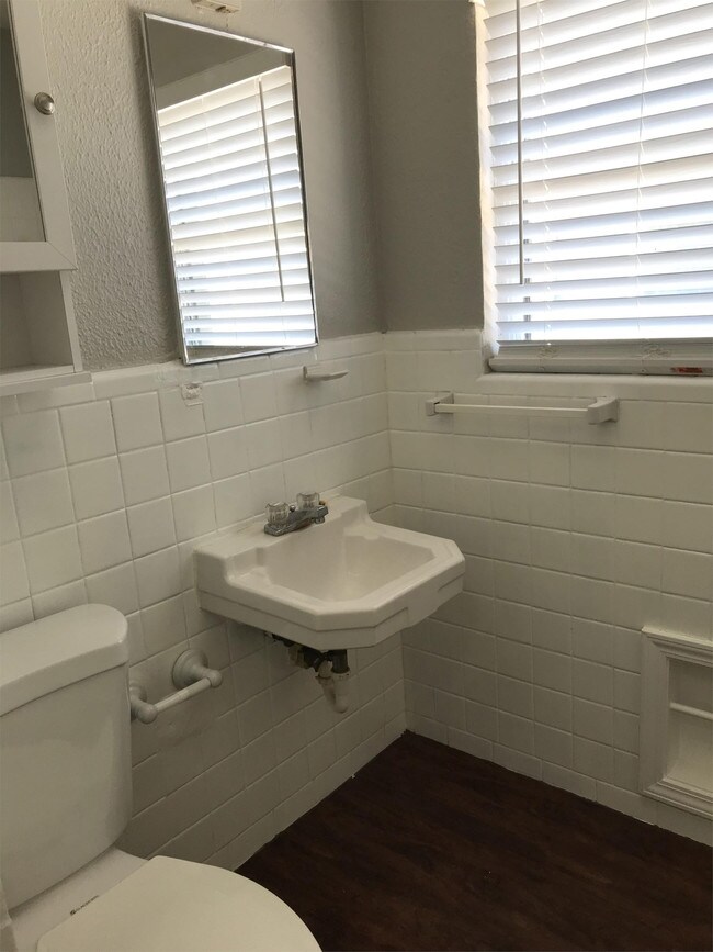 Foto del edificio - 4815 Live Oak St
