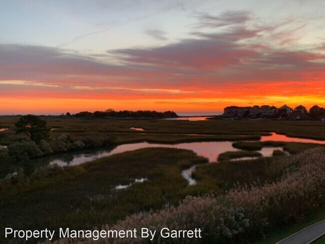 Building Photo - 3 br, 2.5 bath House - 7 Mizzen Circle