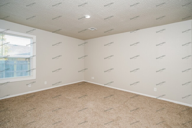 Building Photo - 13808 E 32nd Pl