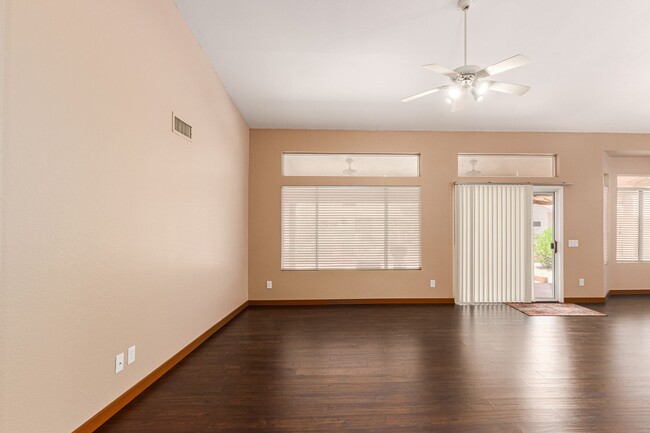 Building Photo - 2 Bedroom, 2 Bathroom in 55+ Sunbird Golf ...