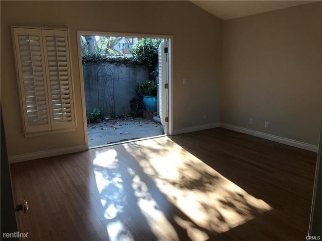 Building Photo - 3 br, 3 bath House - 9 Malaga Pl W