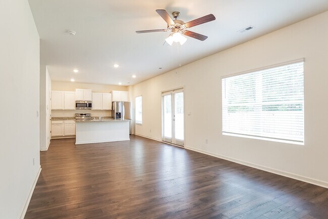 Foto del edificio - 5628 Timber Leaf Lp