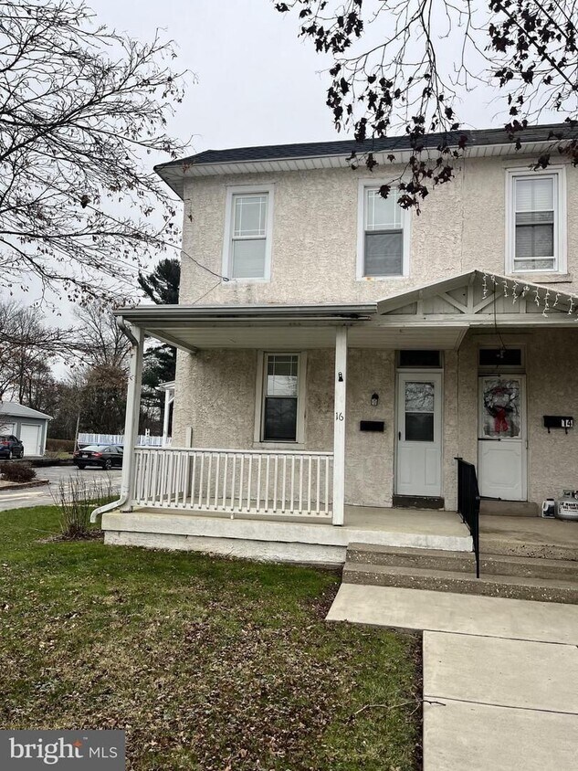 Primary Photo - Welcome to 16 N Schuykill!