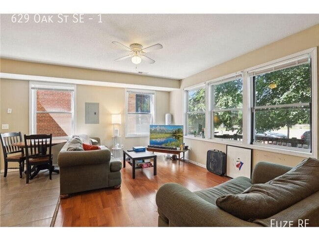 Foto del edificio - 629 SE Oak St