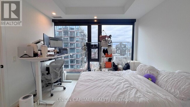 Photo du bâtiment - 505 Richmond St W