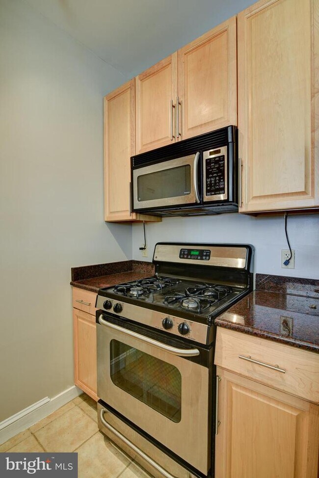 Foto del edificio - 11770 Sunrise Valley Dr