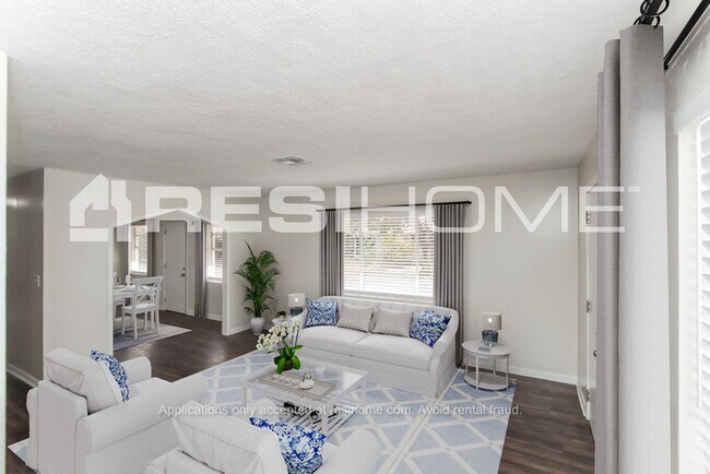 Foto del edificio - 2255 Pelham St Ne